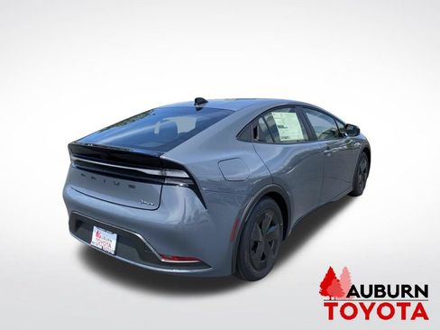 New 2026 Toyota Prius Plug-In Hybrid FWD image 7