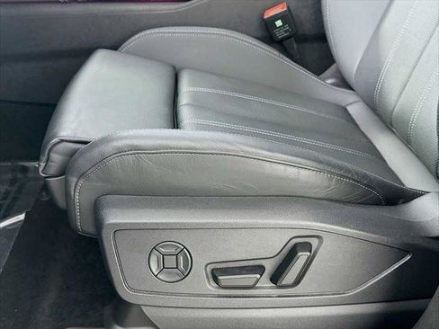 Certified 2025 Audi Q5 Premium w/ Premium Plus AWD/4WD image 17