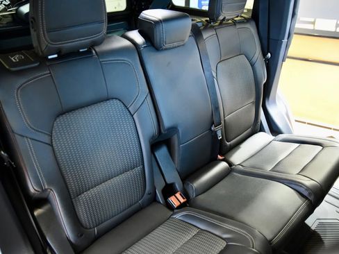 Used 2023 Ford Bronco Raptor image 30