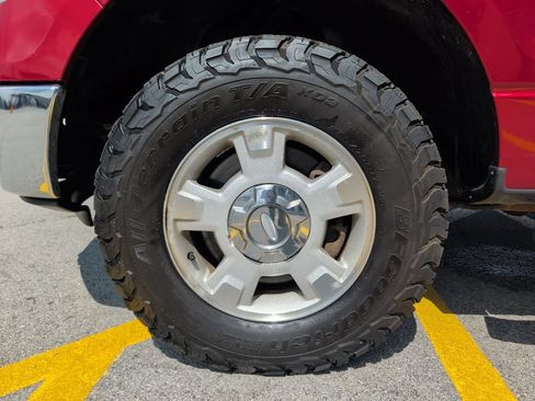 Used 2013 Ford F150 XLT w/ Mid Equipment Group AWD/4WD image 4
