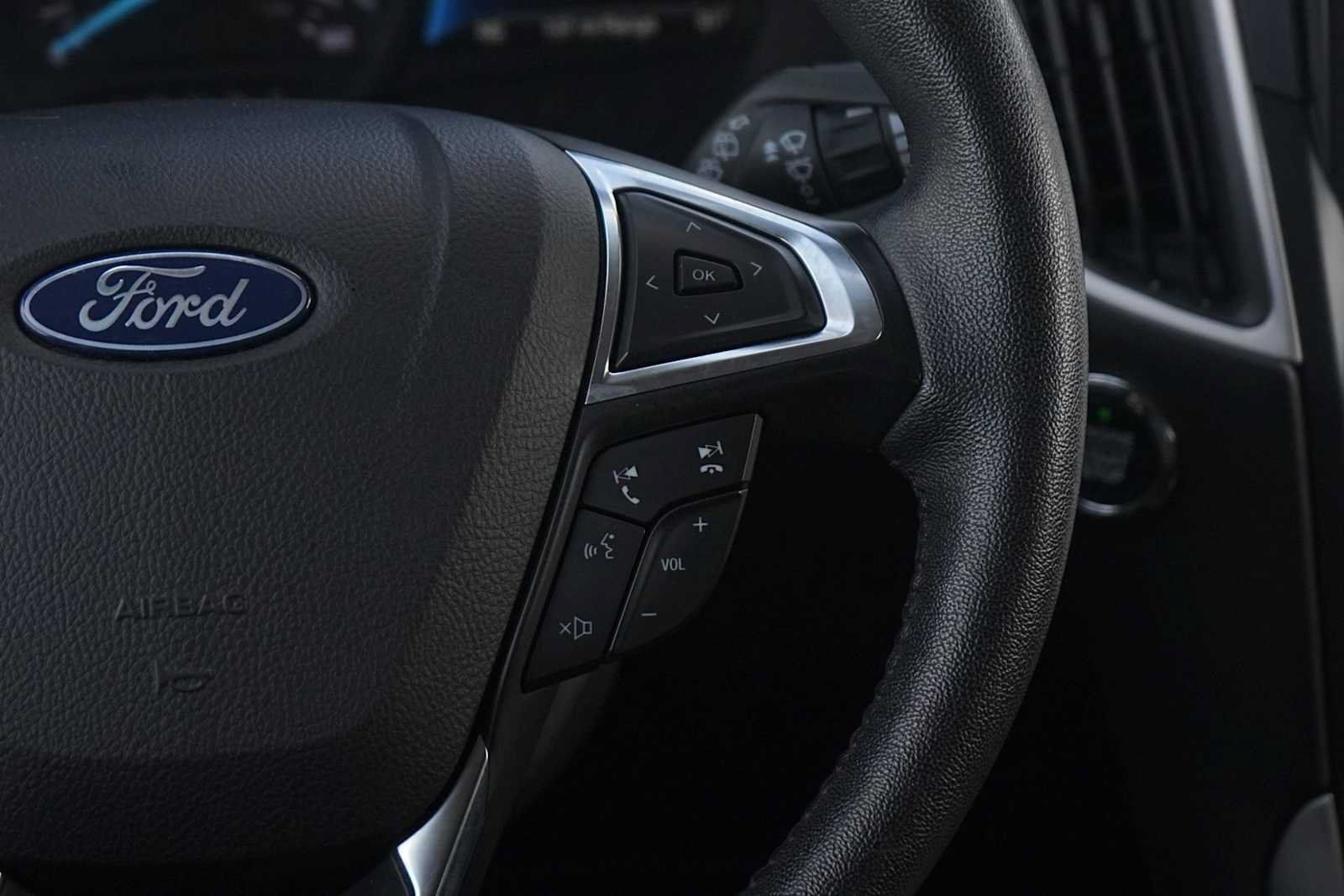 Used 2024 Ford Edge SEL AWD/4WD image 18