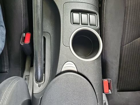 Used 2017 Nissan 370Z Coupe RWD image 30