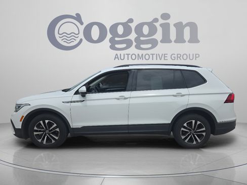 Used 2023 Volkswagen Tiguan S FWD image 2