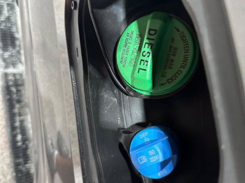 Used 2017 Ford F250 Platinum w/ Platinum Ultimate Package image 16