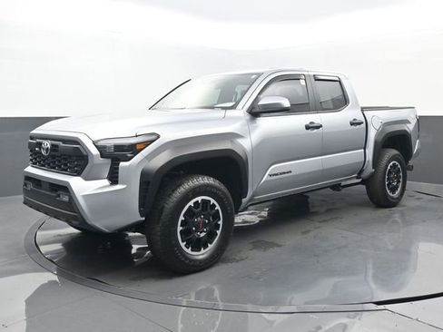 Used 2025 Toyota Tacoma TRD Off-Road image 22
