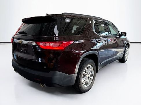 Used 2020 Chevrolet Traverse LT image 6