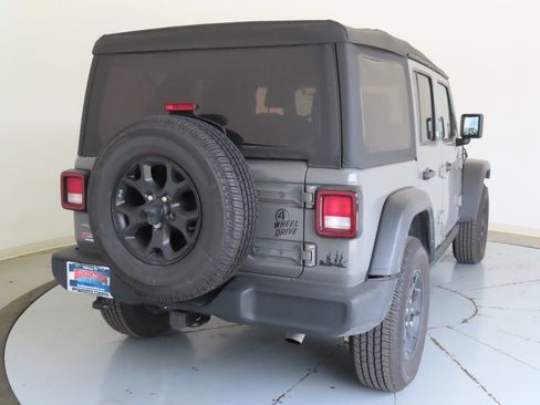 Used 2021 Jeep Wrangler Unlimited Sport AWD/4WD image 3
