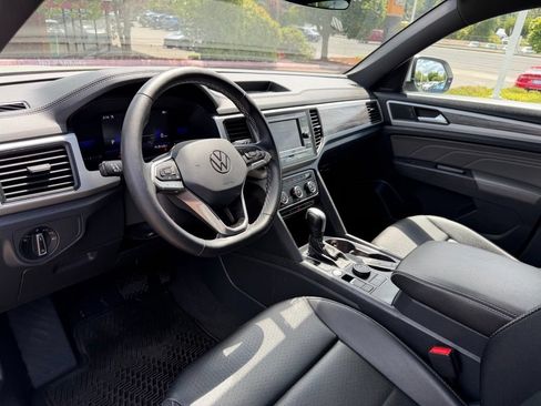 Used 2023 Volkswagen Atlas Cross Sport SE AWD/4WD image 16