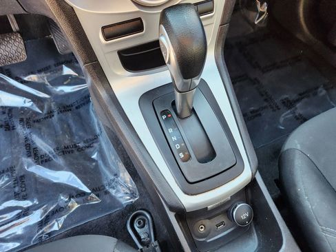 Used 2016 Ford Fiesta SE image 28