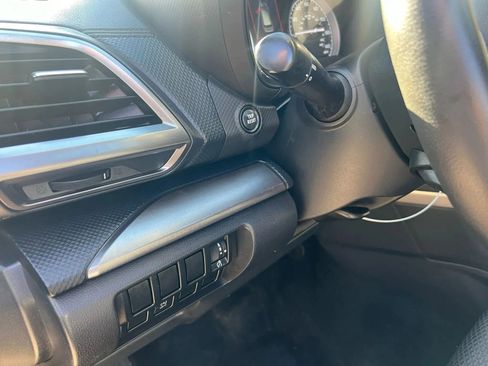 Used 2019 Subaru Forester Premium w/ All-Weather Package image 24