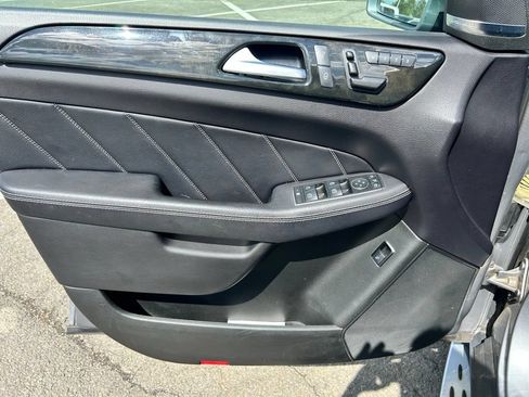 Used 2016 Mercedes-Benz GL 320 BlueTEC 4MATIC image 19