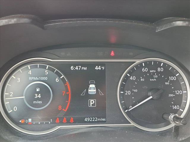 Used 2023 Nissan Versa SV FWD image 9