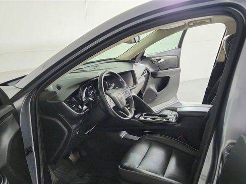 Used 2022 Buick Envision Essence w/ Safety Package FWD image 9