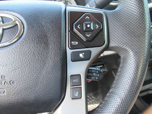 Used 2022 Toyota Tacoma SR5 w/ Technology Package RWD image 25