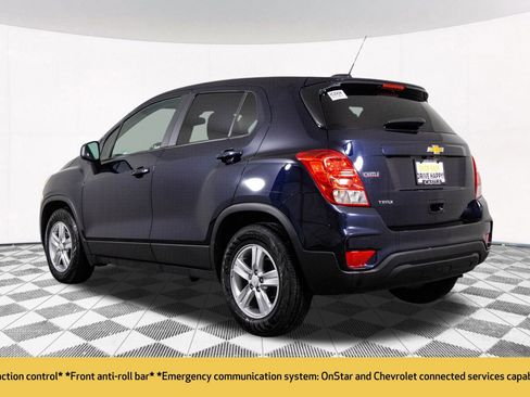 Certified 2022 Chevrolet Trax LS w/ Tint and Cruise Package image 15