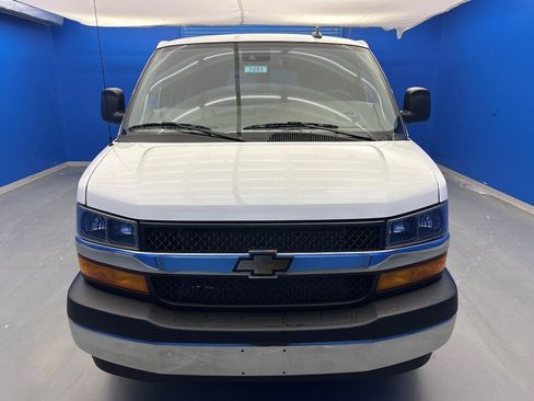 New 2025 Chevrolet Express 3500 LS w/ Chrome Appearance Package image 3