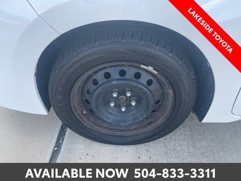 Used 2017 Toyota Corolla LE FWD image 13