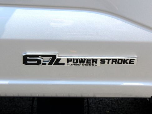 Used 2024 Ford F250 XLT image 39