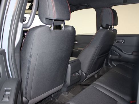 Used 2024 Nissan Frontier PRO-4X w/ Pro Convenience Package image 26