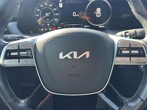 Used 2024 Kia Telluride AWD image 23