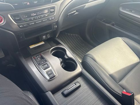 Certified 2022 Honda Pilot Special Edition image 24