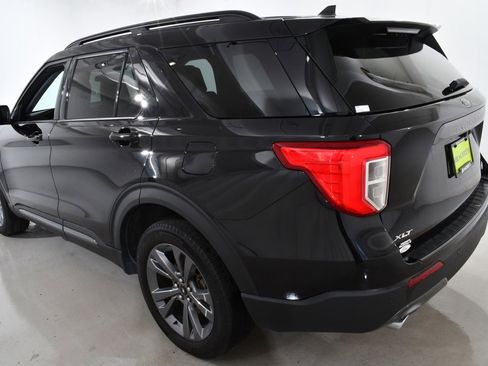 Used 2023 Ford Explorer XLT w/ Equipment Group 202A image 15