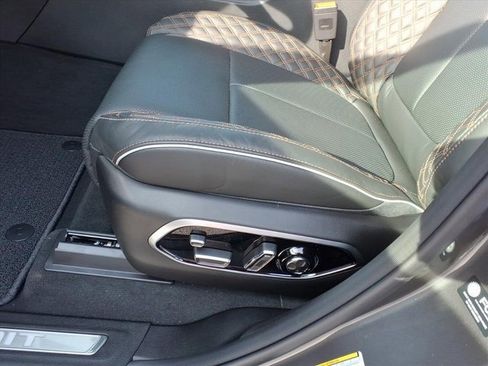 New 2025 Jeep Grand Cherokee Summit image 8