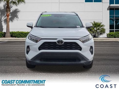 Used 2021 Toyota RAV4 XLE w/ XLE Grade Weather Package AWD/4WD image 2