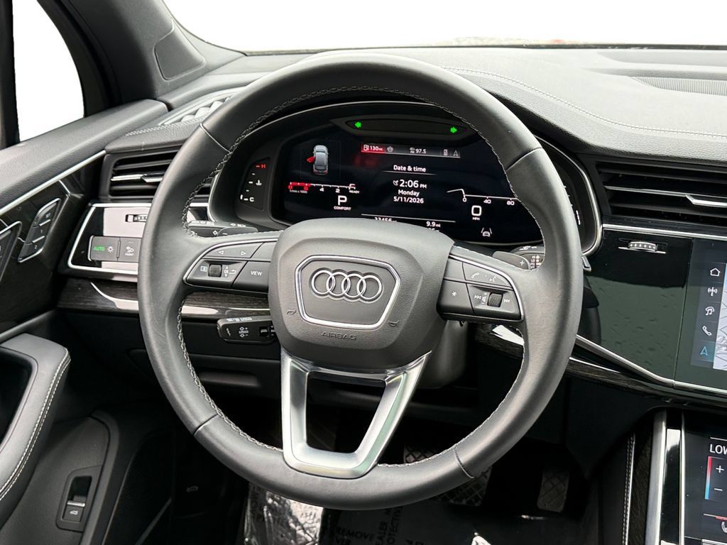 Used 2025 Audi Q7 3.0T Premium Plus AWD/4WD image 12