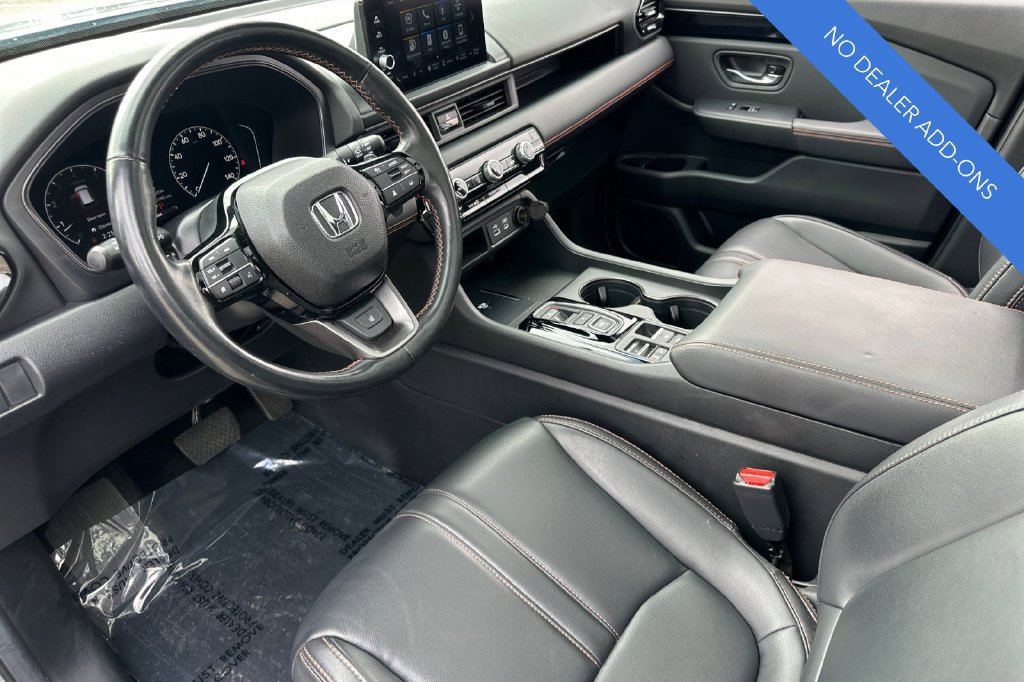 Certified 2025 Honda Pilot TrailSport image 10