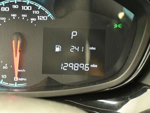 Used 2021 Chevrolet Spark LT FWD image 17