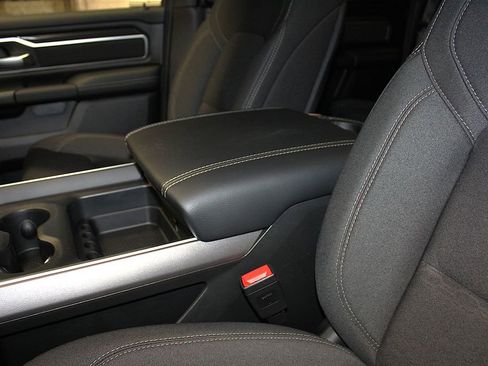 New 2026 RAM 1500 4x4 Crew Cab image 23