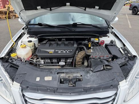 Used 2014 Chrysler 200 Touring FWD image 29