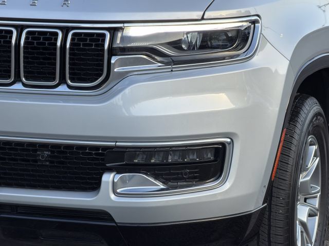 Used 2023 Jeep Wagoneer 4WD image 9