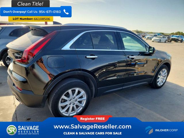 Used 2023 Cadillac XT4 Luxury w/ Cold Weather Package FWD image 4