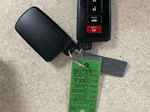 Used 2017 Toyota Camry LE image 26