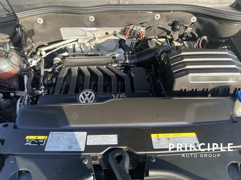 Used 2023 Volkswagen Atlas Cross Sport SE w/ Panoramic Sunroof Package FWD image 37