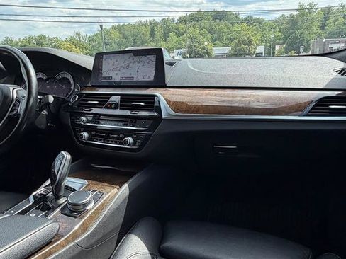 Used 2018 BMW 540i xDrive w/ Premium Package AWD/4WD image 39