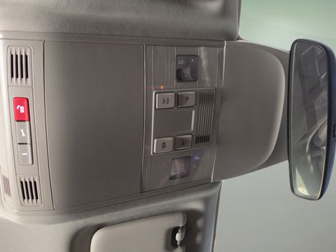 Used 2024 Volkswagen Taos S FWD image 12