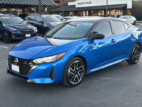 Used 2024 Nissan Sentra SR w/ SR Premium Package image 4