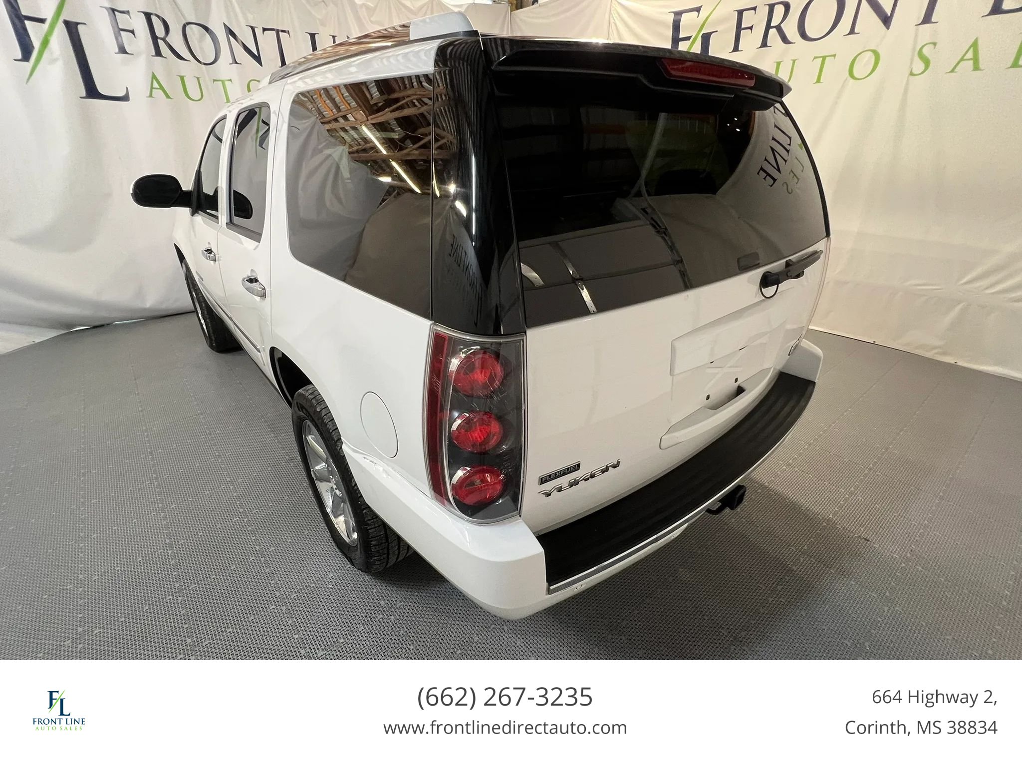 Used 2012 GMC Yukon Denali AWD/4WD image 5