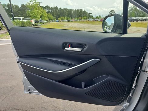 Used 2022 Toyota Corolla SE w/ Carpet Mat Package (TMS) FWD image 30