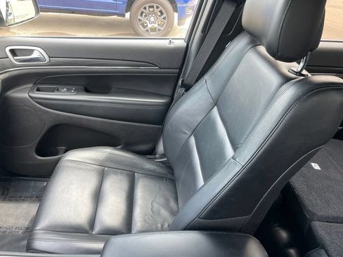 Used 2019 Jeep Grand Cherokee Limited w/ Trailer Tow Group IV AWD/4WD image 19