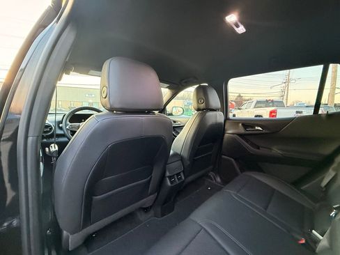 Used 2025 Chevrolet Equinox LT w/ Convenience Package II image 16