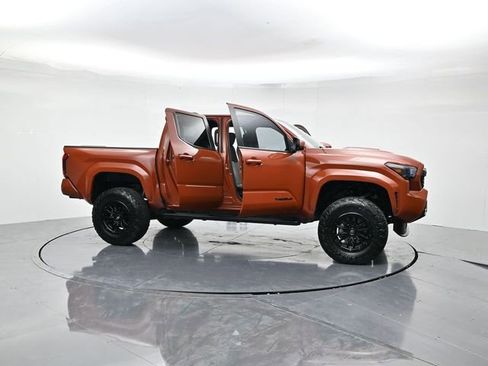 Used 2025 Toyota Tacoma TRD Sport image 48
