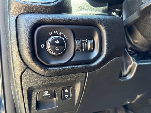 Used 2023 RAM 1500 Laramie AWD/4WD image 23
