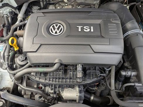 Used 2019 Volkswagen Jetta GLI image 26