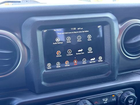 Used 2020 Jeep Gladiator Sport w/ Quick Order Package 24S image 27