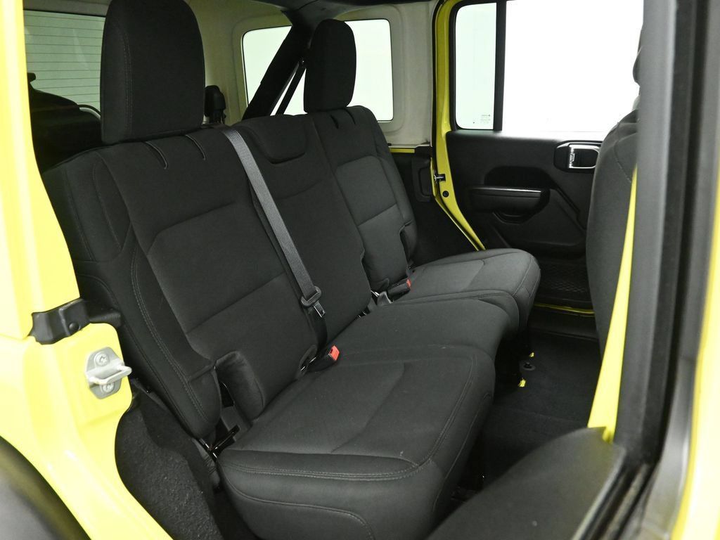 Used 2022 Jeep Wrangler Unlimited Sport AWD/4WD image 18