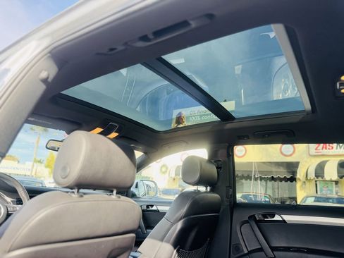 Used 2015 Audi Q7 3.0T S line Prestige w/ 21" S Line Plus Package image 32